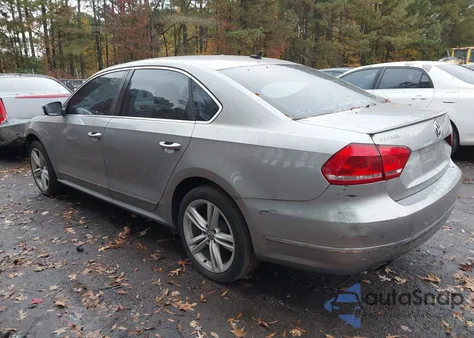 2013 Volkswagen Passat 2.0L Tdi Sel Premium z USA, uszkodzony, nr VIN 1VWCN7A31DC023451